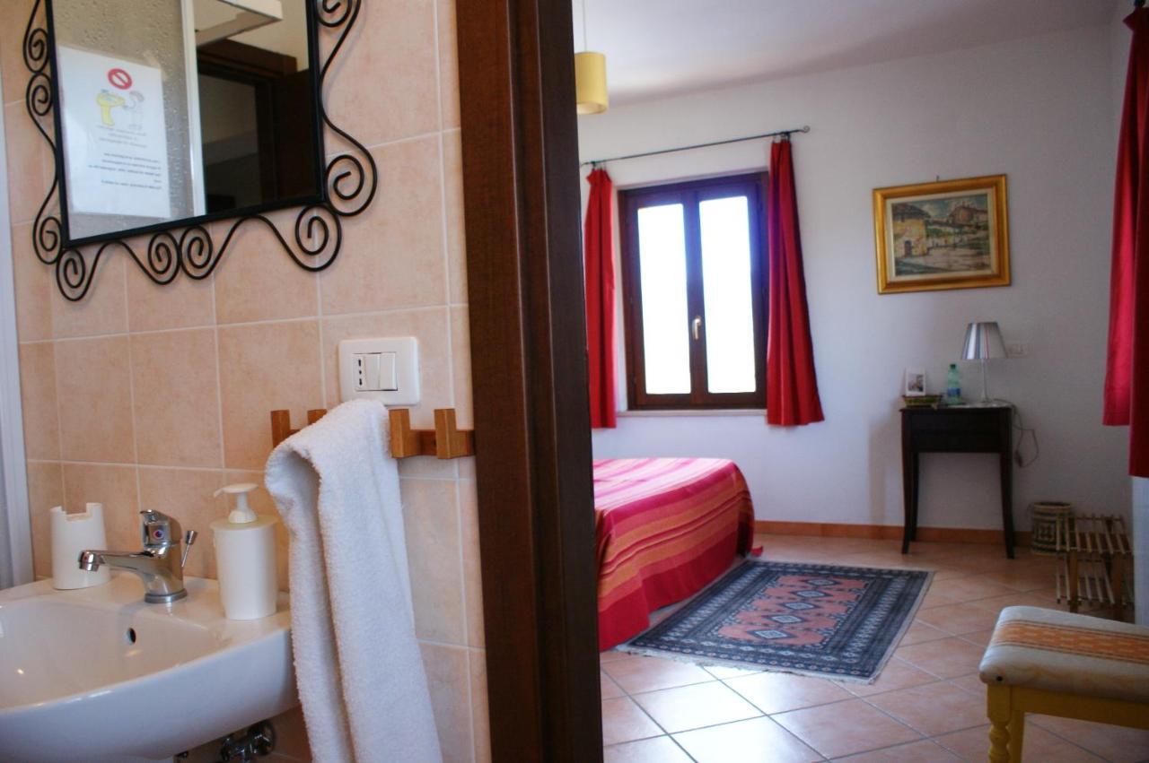 B&B Fox'S Hill Urbania Kamer foto